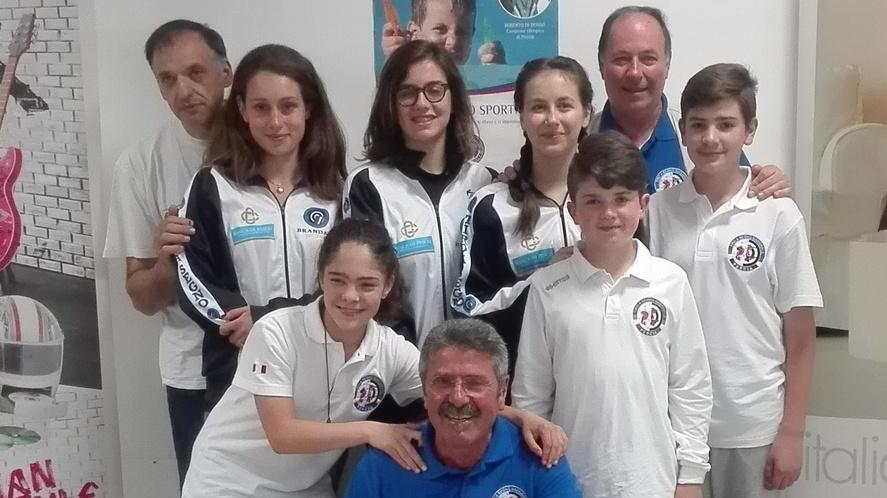Gli atleti del Tiro a segno sezione di Pescia