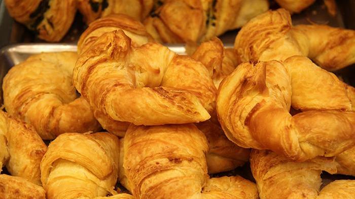 Ladri golosi portano via la colazione per 50 persone