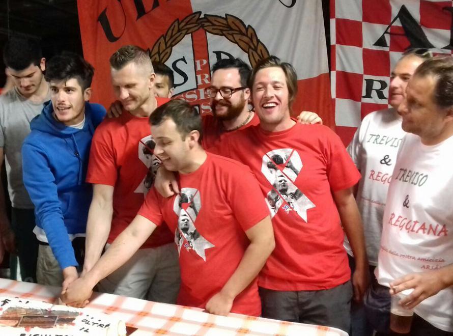 Gran festa degli Arsan con Rimas fra foto, autografi e beneficenza
