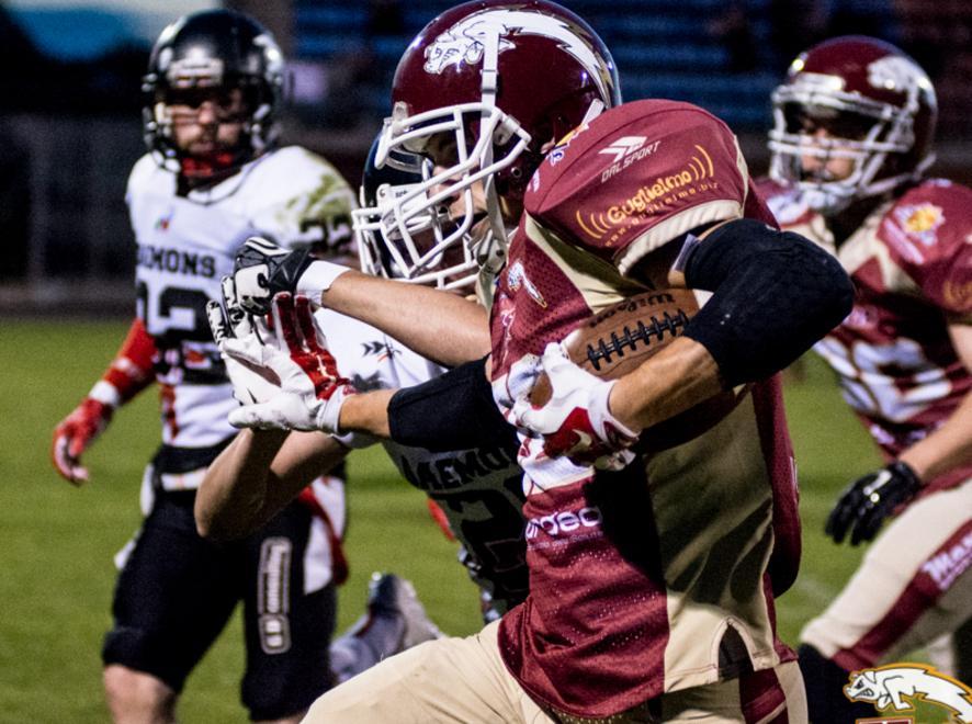 Daemons travolti 49-0 gli Hogs sono in semifinale 