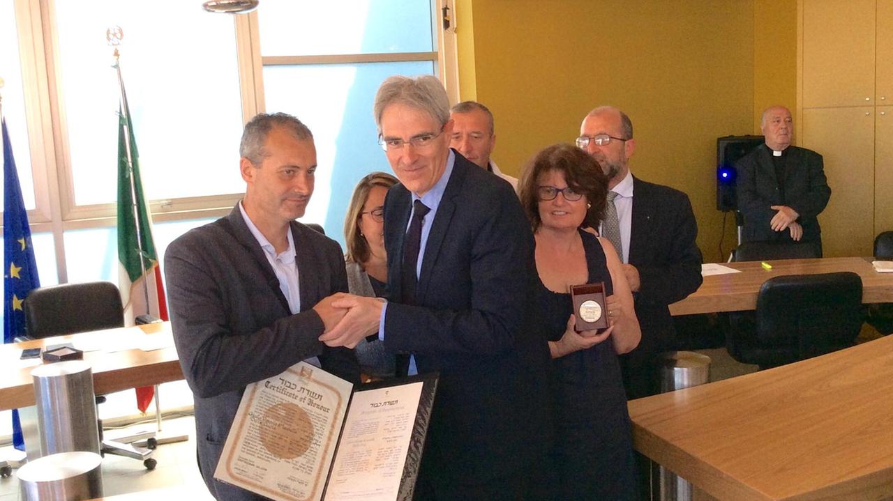 Un momento della cerimonia in Comune a Capoliveri