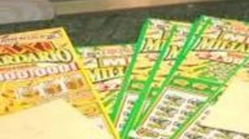 Furto nella notte in un bar Rubati “grattini” e sigarette