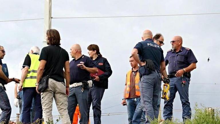 Travolto dal treno muore a 28 anni sui binari