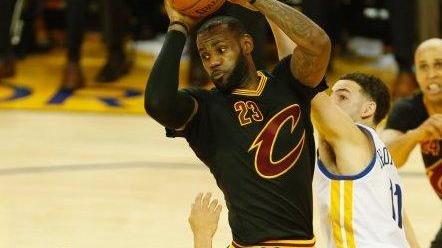 LeBron dona ai Cavaliers il primo titolo