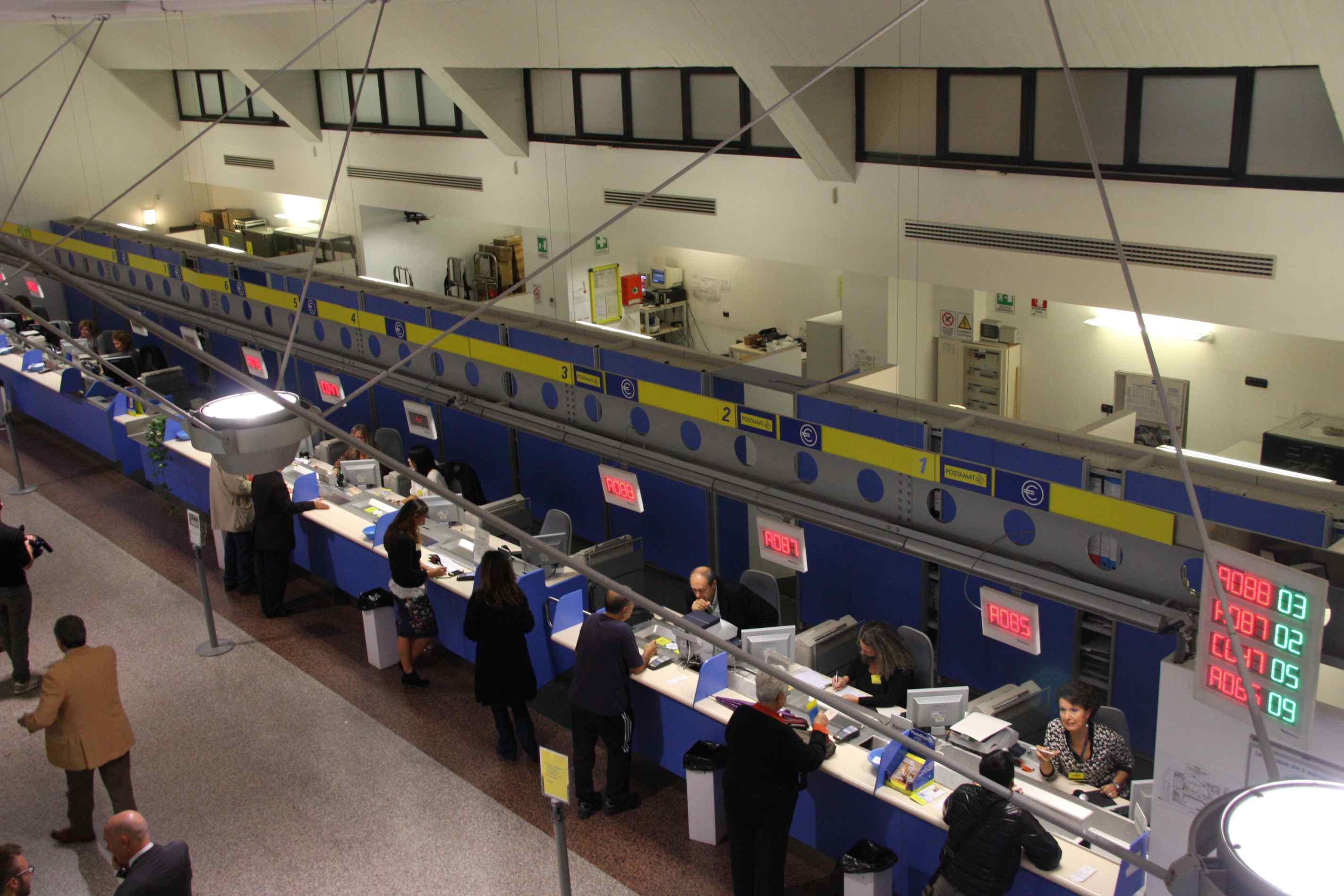 La sede delle Poste centrali di Prato