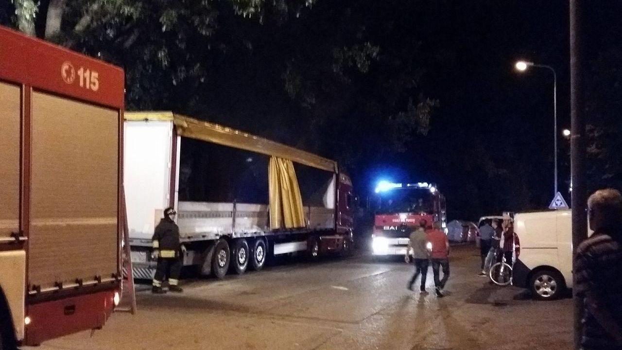 Pieve, prende fuoco un tir: si tratta di incendio doloso
