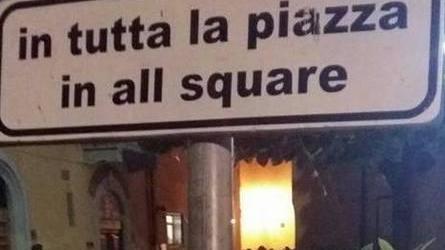 Cartello stradale in inglese maccheronico