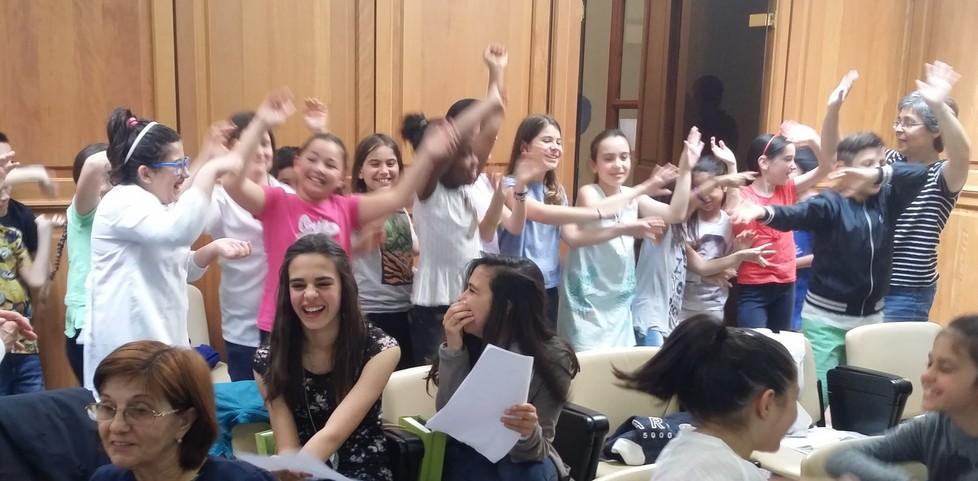 I ragazzi non dimenticano e amano scrivere in limba 