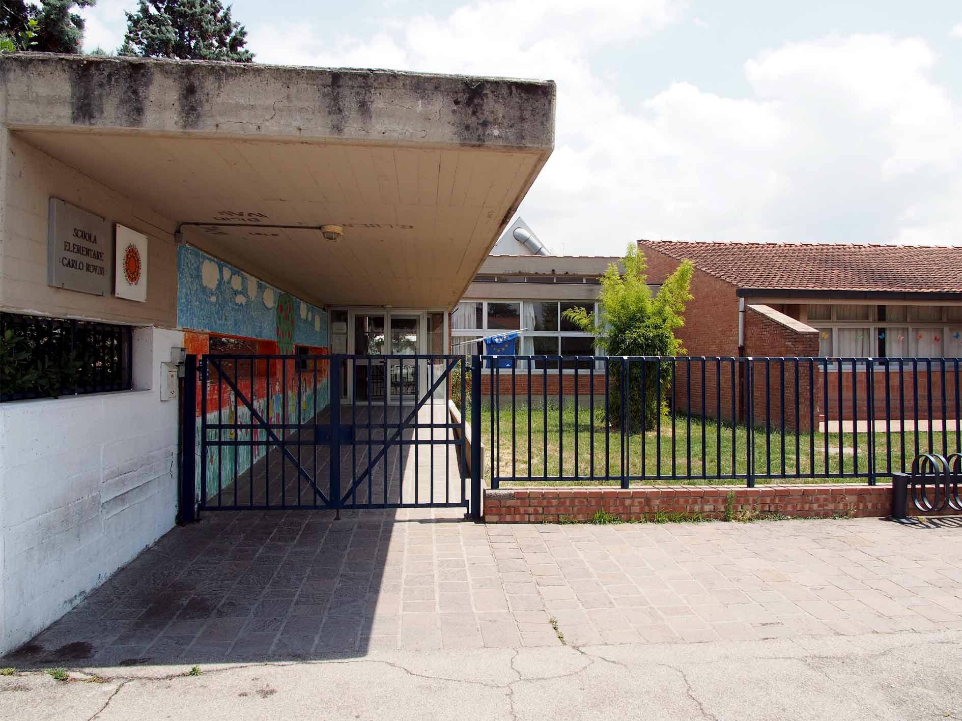La scuola primaria di Cascine (foto d'archivio)