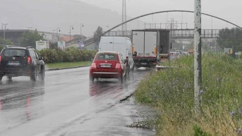 Attraversò la Declassata a piedi provocando un incidente mortale