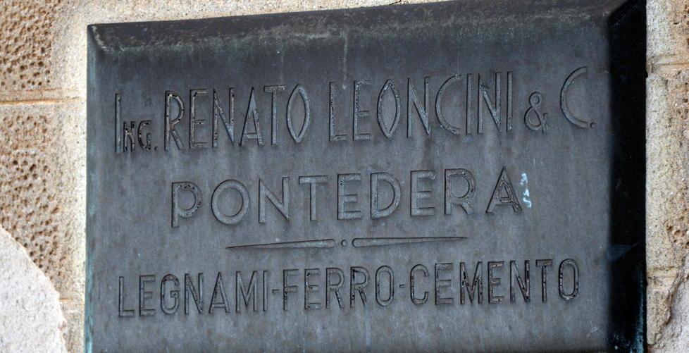 Ex magazzino: dopo il crollo è tutto bloccato 