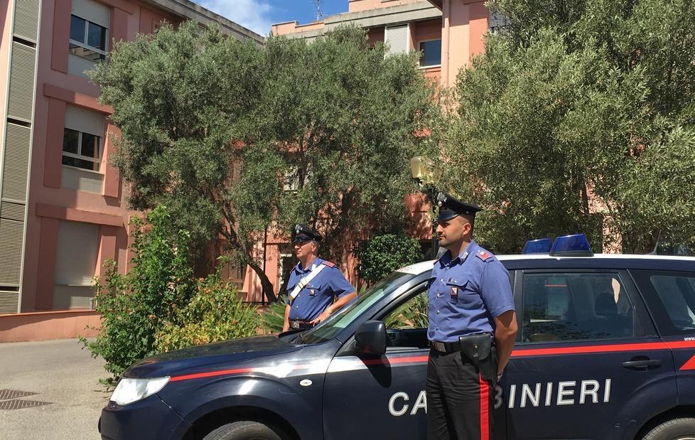 Centro Aias, blitz dei carabinieri 