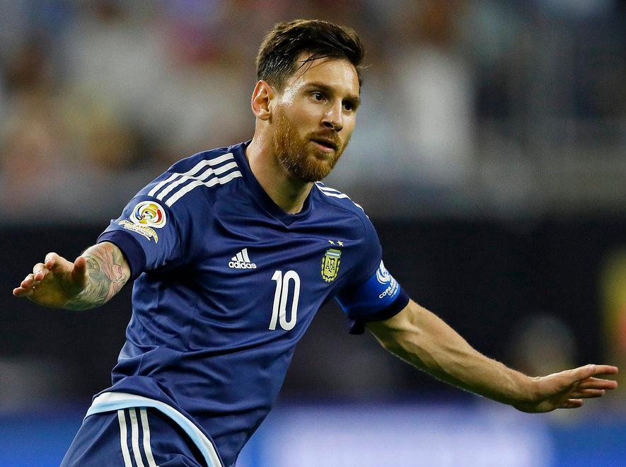 Messi e Higuain portano l’Argentina alla finale 