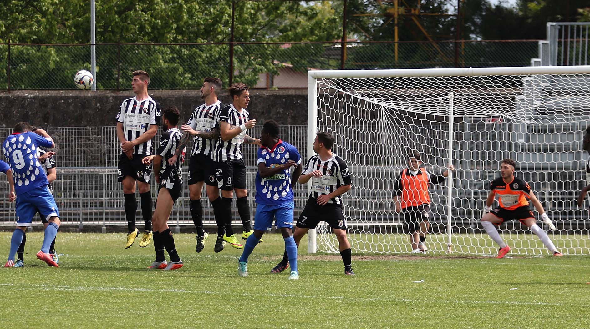 Un’azione della Massese durante lo scorso campionato