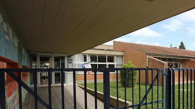 Il Comune sborsa 150.000 euro per il terreno della scuola “abusiva”