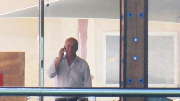 Il paperone Philip Green sul suo yacht da 45 milioni