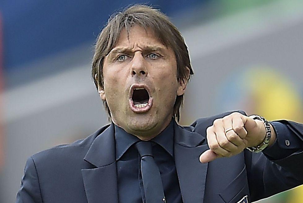 Il Conte furioso nello spogliatoio si trasforma in tv 