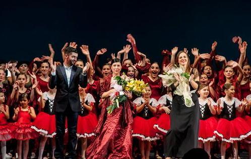 Storie di donne e di danza con Arabesque 