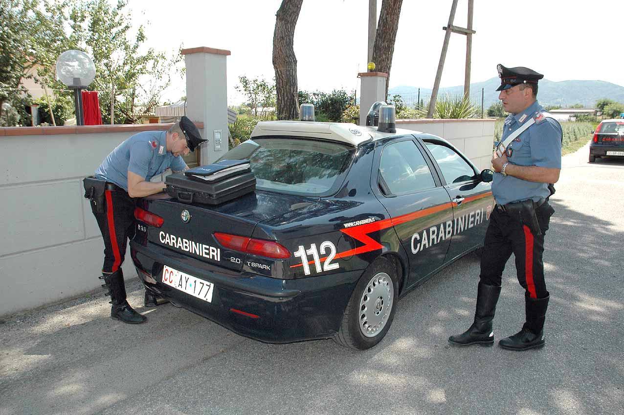 Un intervento dei carabinieri di Casalguidi (foto di repertorio)