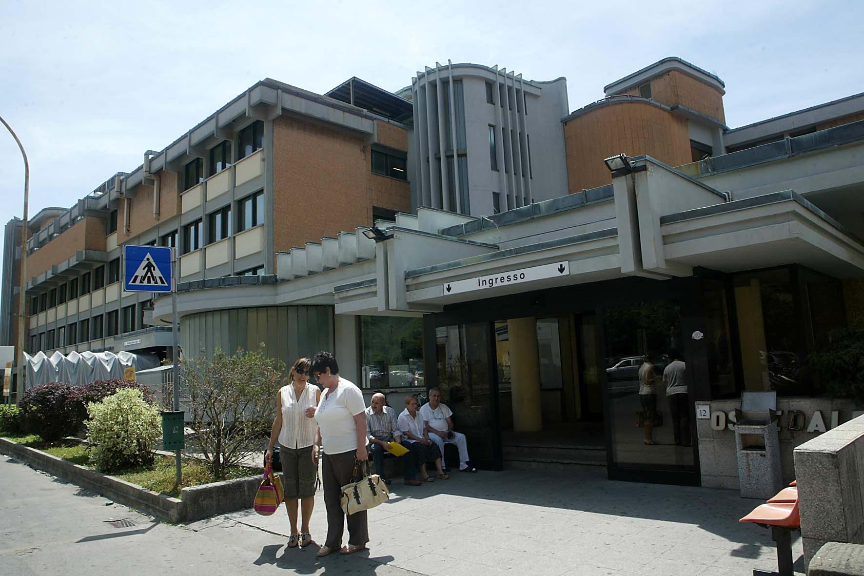 Ospedale di Pescia, nuovi posti auto per disabili 