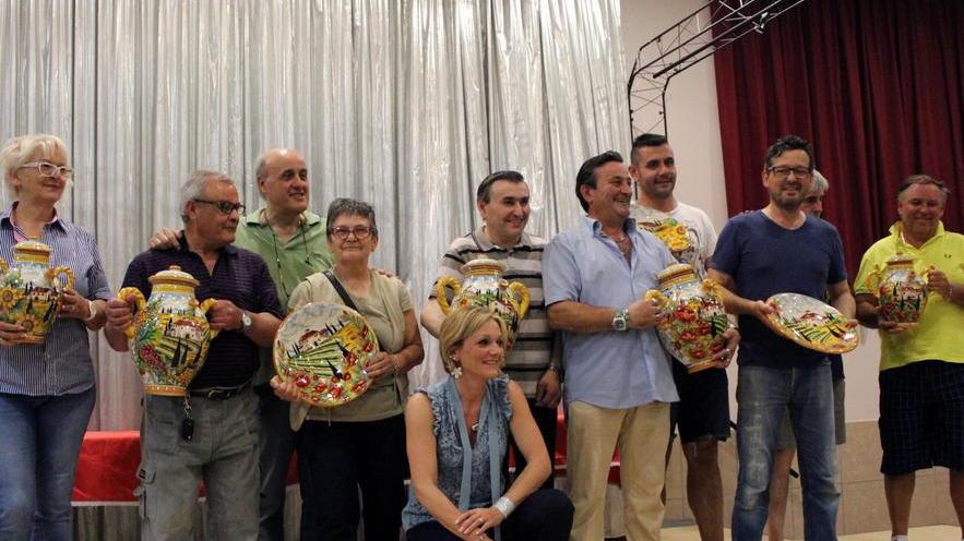 Al circolo Arci, dove giocare a carte ha un sapore antico