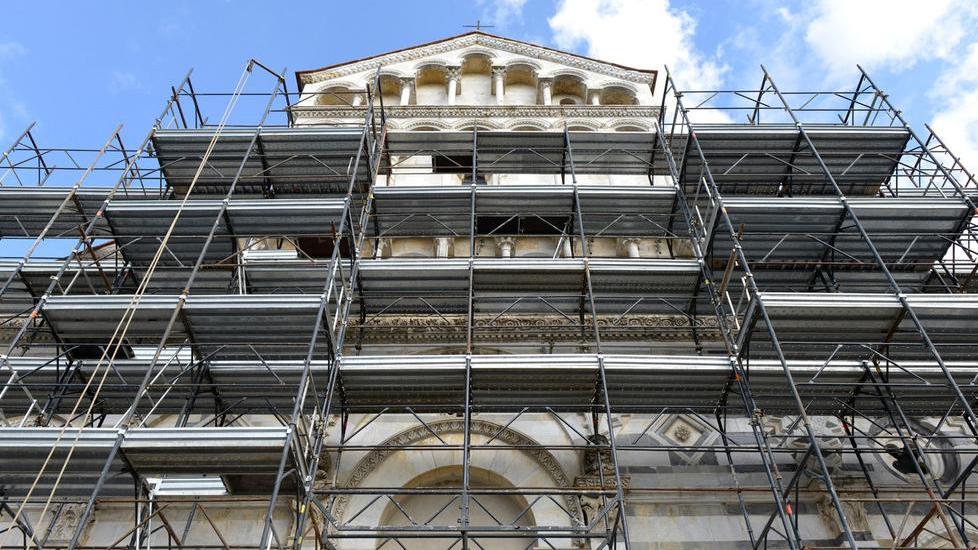 Un coro a sostegno del cantiere