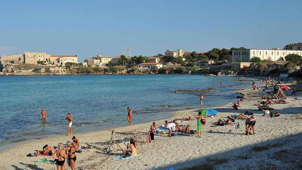 Sposarsi a Pianosa prima del tramonto