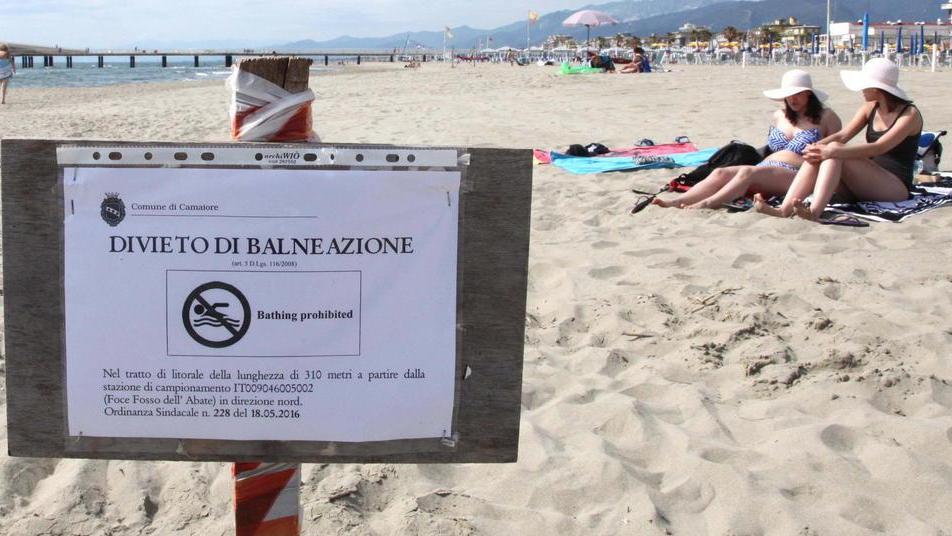 Impianti anti-liquami in funzione ad agosto