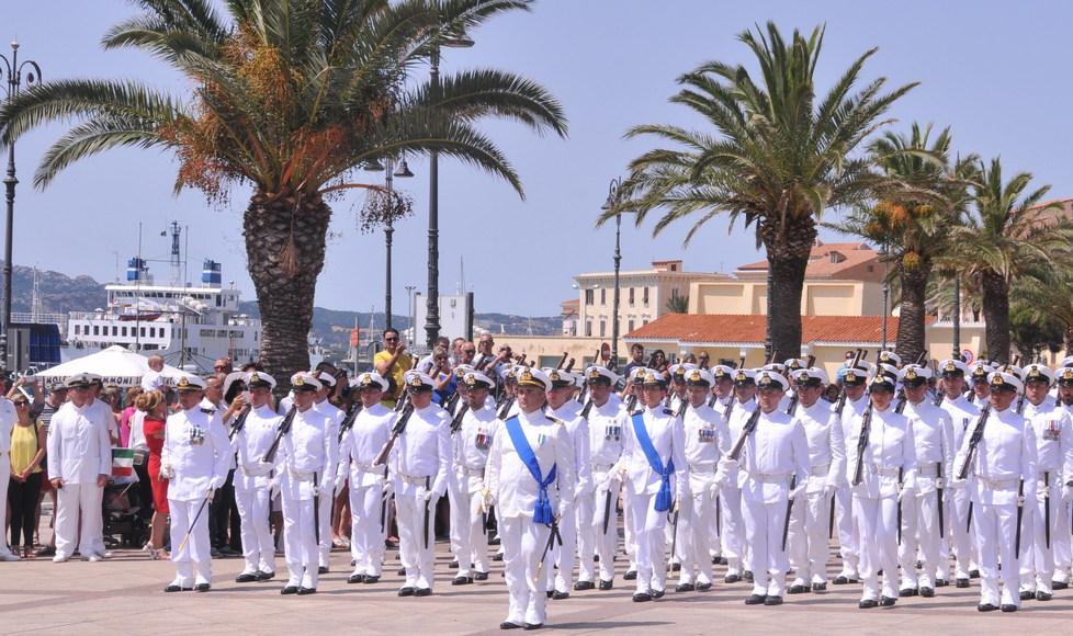 La Marina riconquista la piazza 