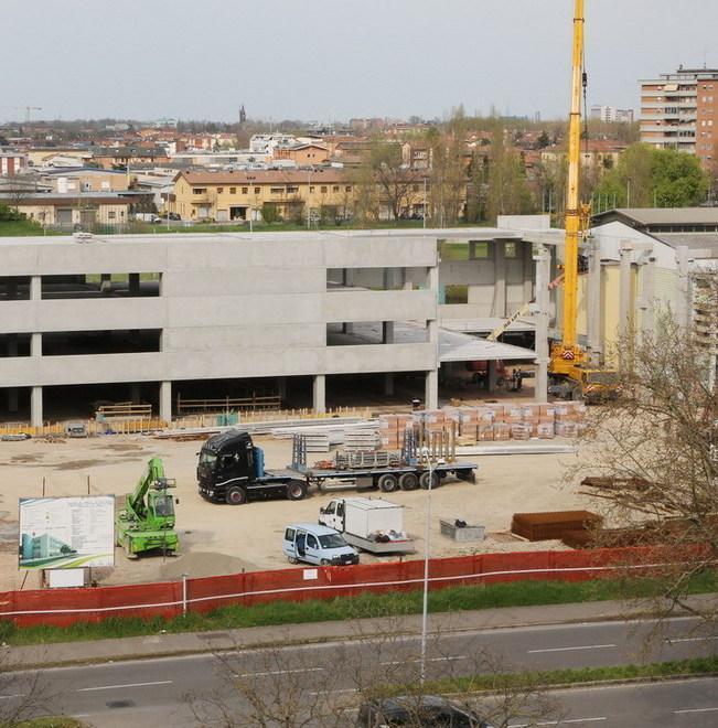 «Una nuova piscina alla Corassori? Decisione assurda» 