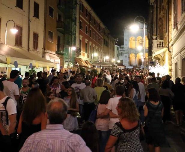Notte Bianca, pollice in su: un successo a ritmo di Rock'n'Roll