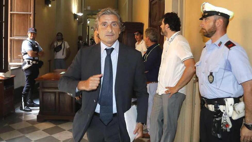 Lucchesi: o compro tutto o andrò in un altro club