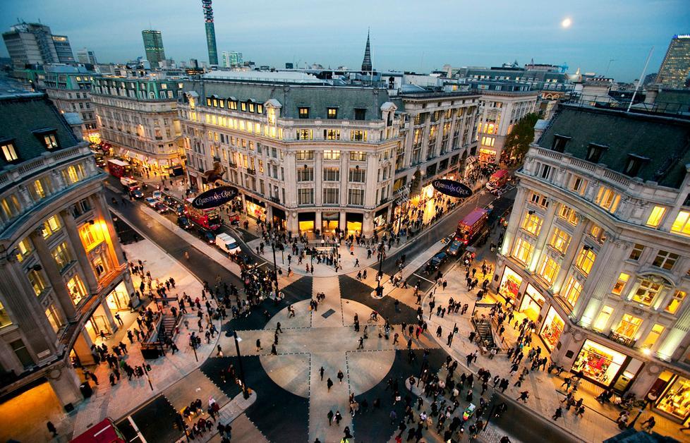 Mini-sterlina, shopping meno caro 