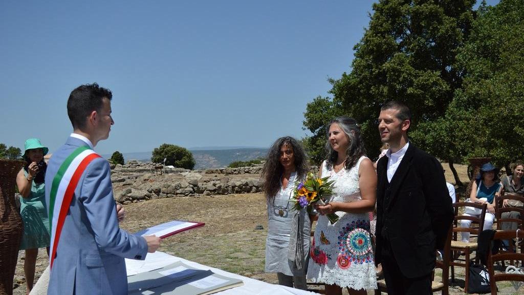 Il primo matrimonio celebrato nel sito archeologico di Santa Vittoria di Serri