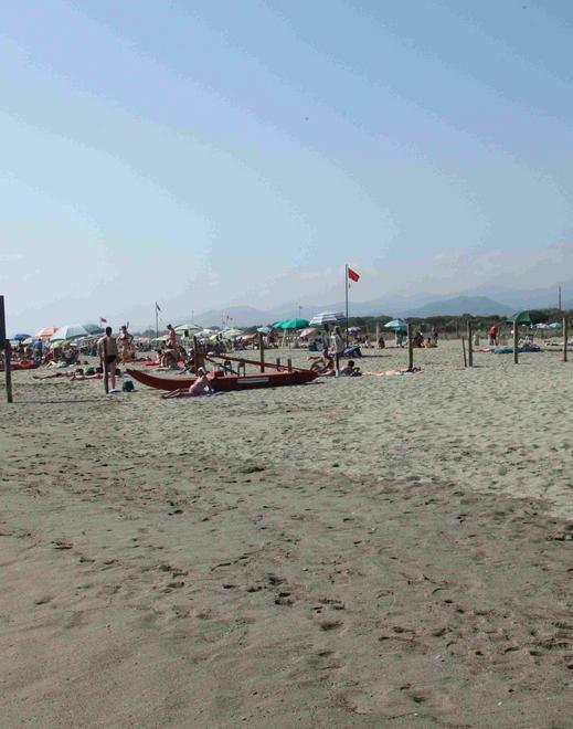 Rimossa la barriera che “nascondeva” la spiaggia libera 