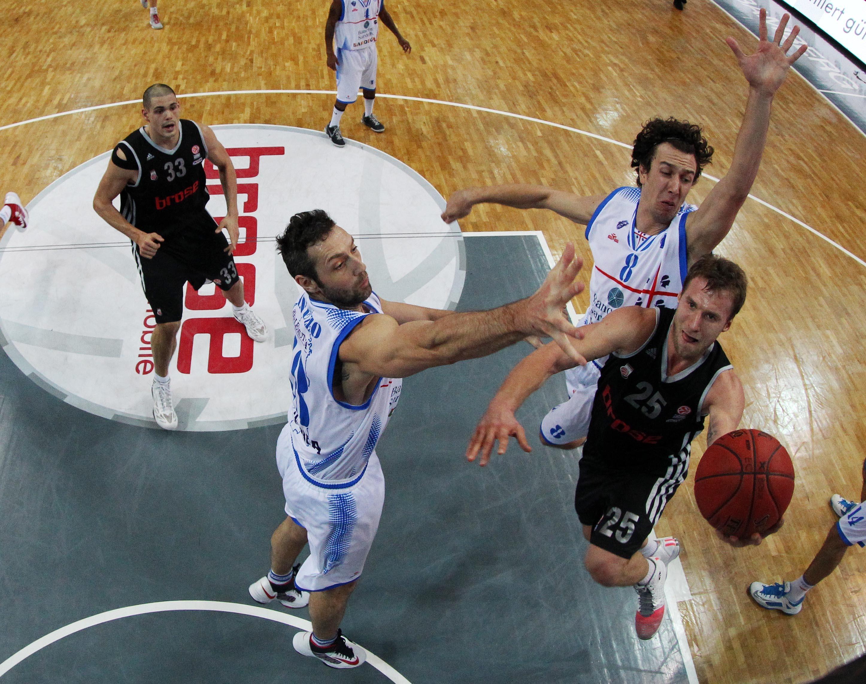 La Dinamo in campo a Bamberg in una delle scorse edizioni dell'Eurocup