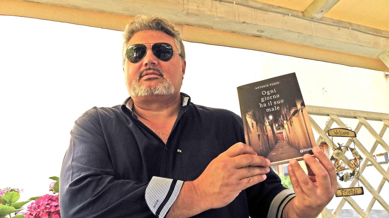 Antonio Fusco, capo della Squadra mobile di Pistoia e scrittore