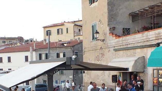 I gestori dei locali di Marina rivogliono i cassonetti dei rifiuti
