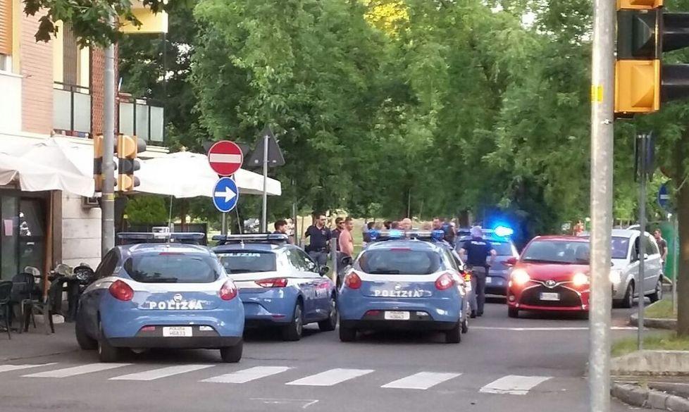 Rissa da Far West nel parcheggio