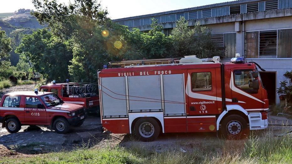 Montebaranzone (Prignano): Capannone prende fuoco per un cortocircuito