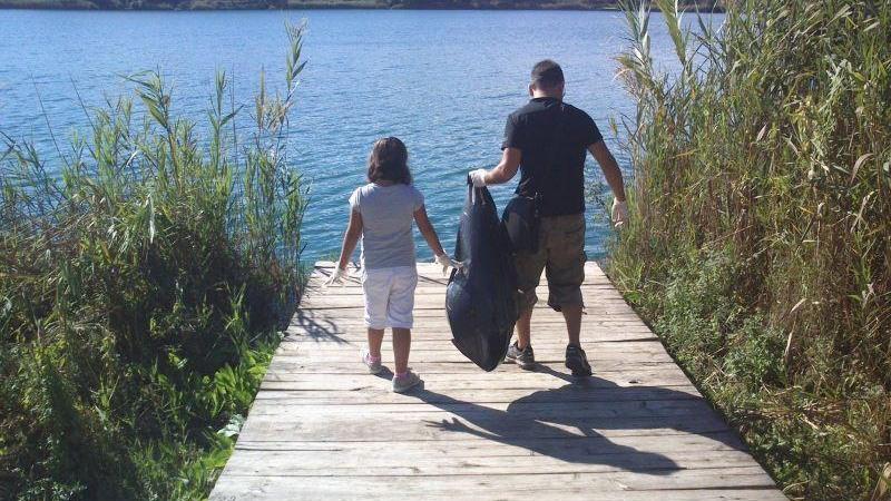 Dieci multe per transito di auto, campeggio abusivo e fuochi intorno al Lago dell'Accesa