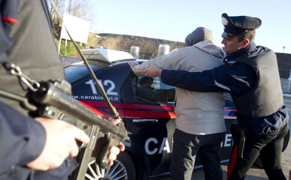 Un arresto dei carabinieri (foto d'archivio)