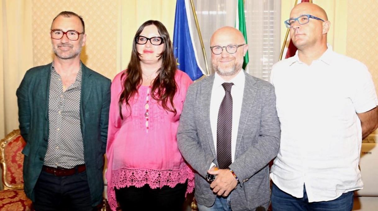 Il sindaco Filippo Nogarin e la vicesindaca Stella Sorgente fra i due nuovi assessori Francesco Belais, a sinistra, e Andrea Morini (Marzi Pentafoto)