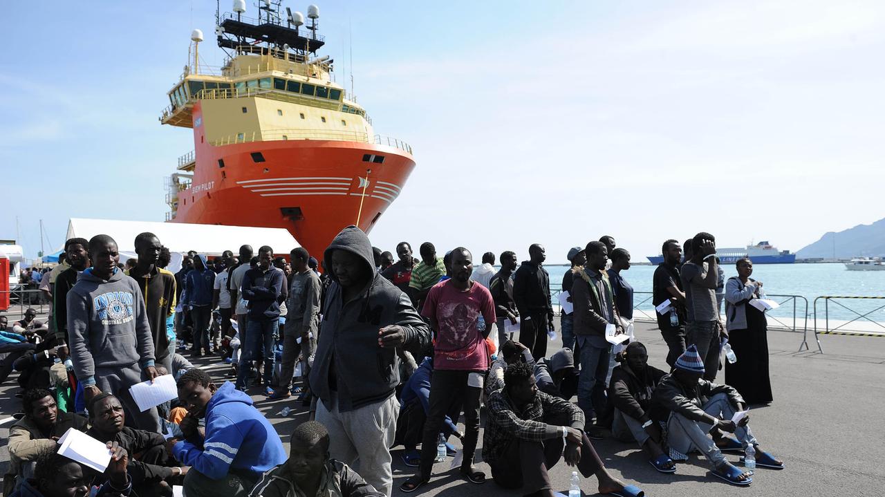 Gli sbarchi di profughi lungo le coste italiane
