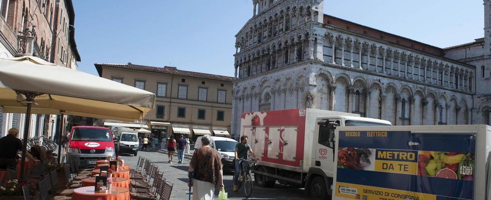 Centro ostaggio dei mezzi: «Ci sono troppe deroghe» 