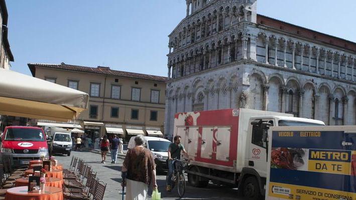 Centro ostaggio dei mezzi: «Ci sono troppe deroghe»
