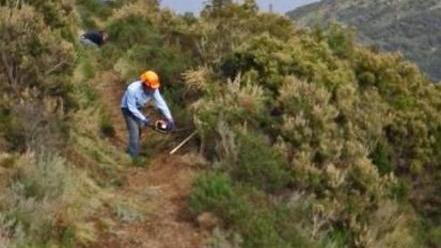 Degrado sui sentieri e lungo le strade, il Pd va all’attacco