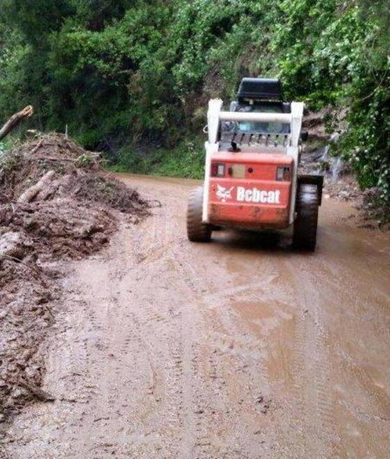 Riaperta la strada per Azzano e Fabbiano