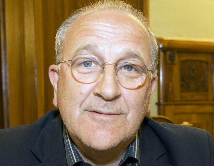 Badolato: mozione di sfiducia contro Minarelli