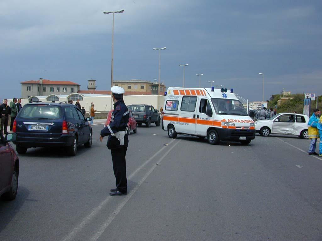 Un incidente davanti all'Ippodromo (foto di archivio)
